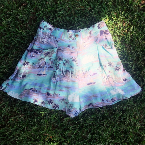 Urban Outfitters Kimchi Blue Flowey Shorts - Picture 3 of 6